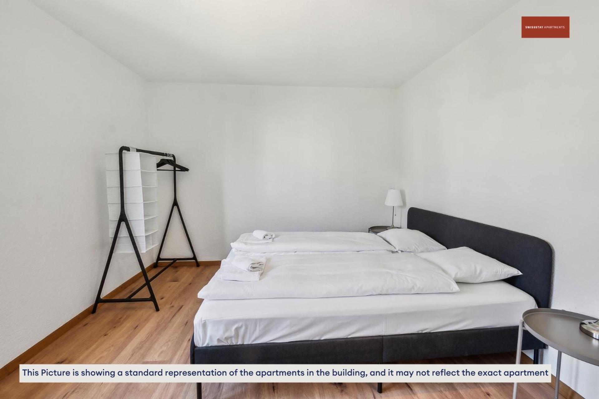 Urban Charm: Your Comfy Close To The Zurigo